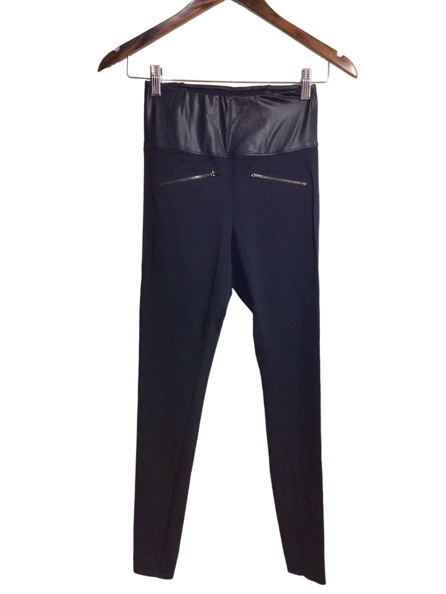 A DAY Women Activewear Leggings Regular fit in Black - XS